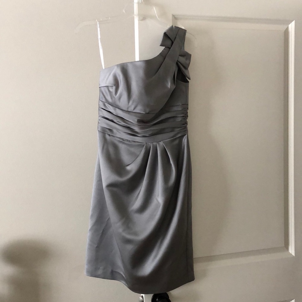 Beautiful event dress!